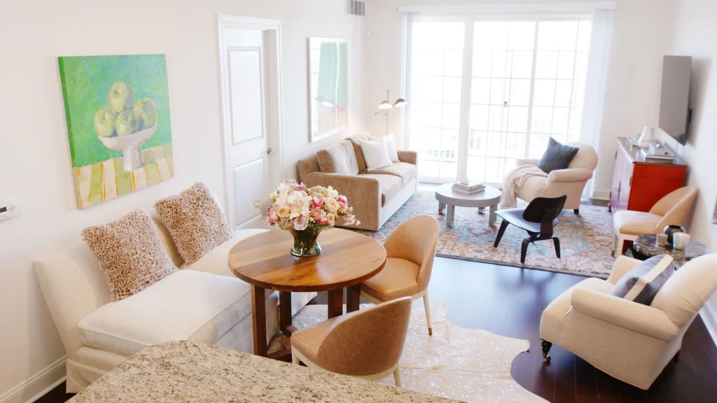 How to Arrange Your Furniture After Moving In